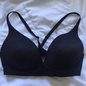 Victoria’s Secret black lightly lined plunge bra
